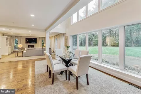 Dining - 10204 Gary Rd, Potomac, MD 20854 photo 3 of 5