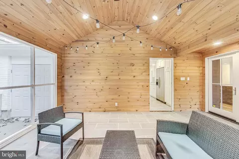 Exterior - 10204 Gary Rd, Potomac, MD 20854 photo 4 of 10