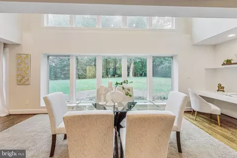 Dining - 10204 Gary Rd, Potomac, MD 20854 photo 4 of 5