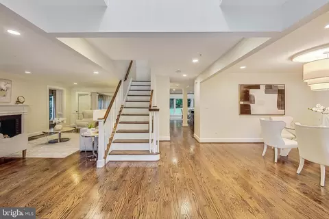 Entry Way - 10204 Gary Rd, Potomac, MD 20854 photo 2 of 6