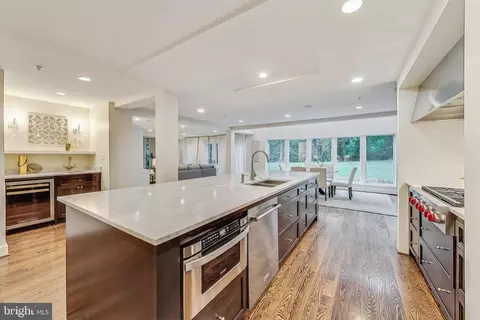 Kitchen - 10204 Gary Rd, Potomac, MD 20854 photo 4 of 4