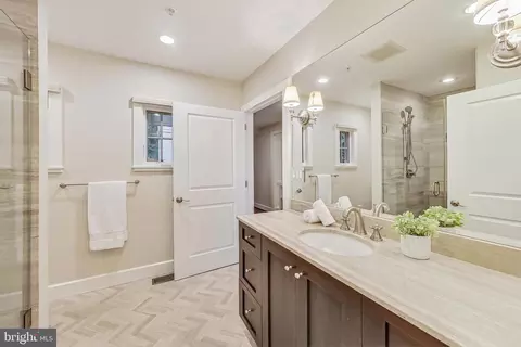 Bath - 10204 Gary Rd, Potomac, MD 20854 photo 1 of 9