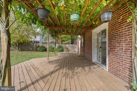 9628 Lawndale Dr, Silver Spring, MD 20901 photo 21
