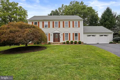 2000 Serpentine Ter, Silver Spring, MD 20904 photo 2