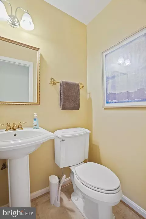 2000 Serpentine Ter, Silver Spring, MD 20904 photo 24