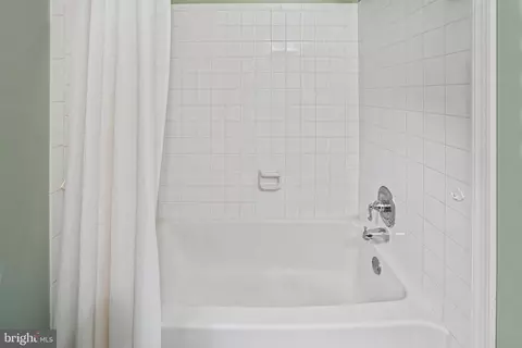 2000 Serpentine Ter, Silver Spring, MD 20904 photo 35
