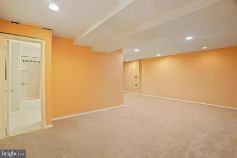 2000 Serpentine Ter, Silver Spring, MD 20904 photo 45