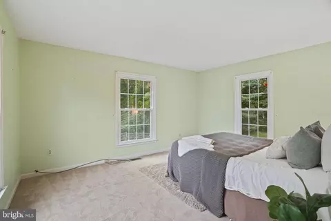 2000 Serpentine Ter, Silver Spring, MD 20904 photo 9