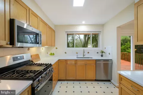 11111 Nicholas Dr, Silver Spring, MD 20902 photo 10