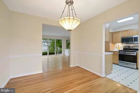 11111 Nicholas Dr, Silver Spring, MD 20902 photo 9