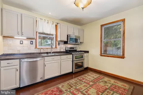Kitchen - 2806 Sheraton St, Silver Spring, MD 20906 photo 1 of 2