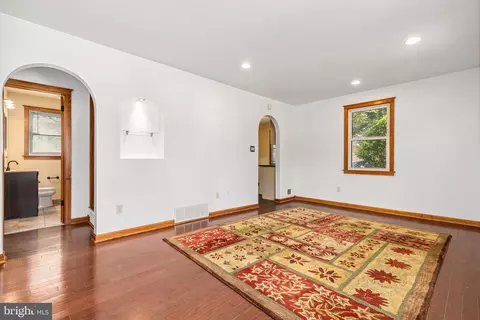Living - 2806 Sheraton St, Silver Spring, MD 20906 photo 4 of 4