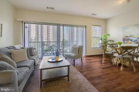 8045 Newell St #206, Silver Spring, MD 20910 photo 12