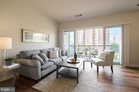 8045 Newell St #206, Silver Spring, MD 20910 photo 11