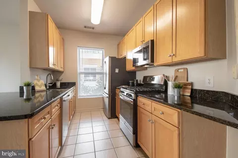 8045 Newell St #206, Silver Spring, MD 20910 photo 14