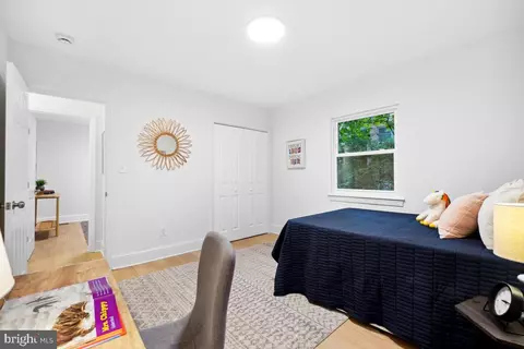 Bedroom - 20 Parkside Rd, Silver Spring, MD 20910 photo 4 of 8