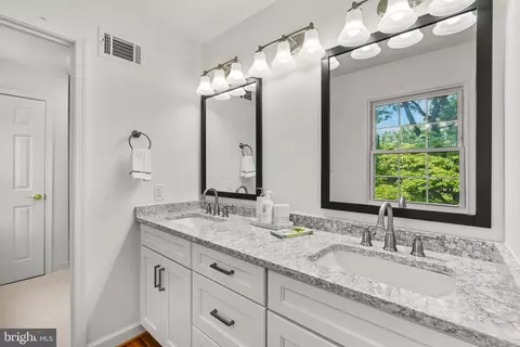 11816 Kemp Mill Rd, Silver Spring, MD 20902 photo 40