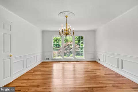 11816 Kemp Mill Rd, Silver Spring, MD 20902 photo 8