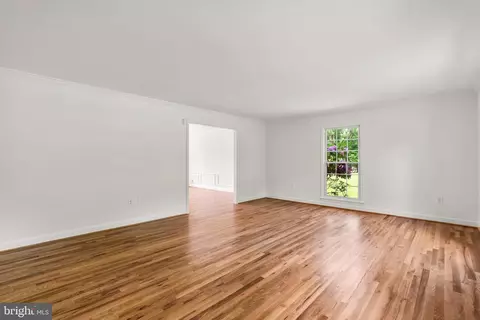 11816 Kemp Mill Rd, Silver Spring, MD 20902 photo 5