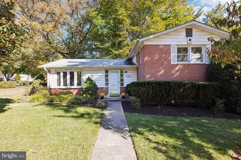 Exterior - 1104 Dunoon Rd, Silver Spring, MD 20903 photo 4 of 4