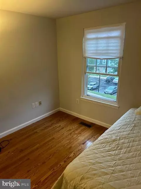 Bedroom - 2232 Wimbledon Cir, Silver Spring, MD 20906 photo 3 of 6