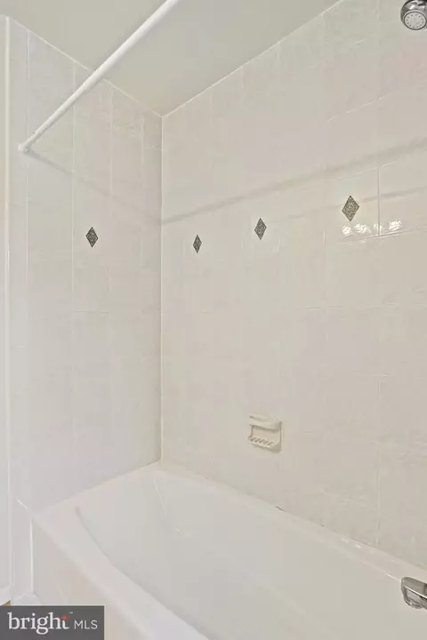 15601 Thompson Rd, Silver Spring, MD 20905 photo 47