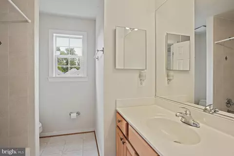 15601 Thompson Rd, Silver Spring, MD 20905 photo 45