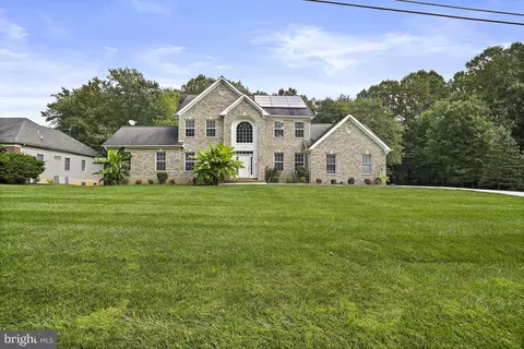 15601 Thompson Rd, Silver Spring, MD 20905 photo 2