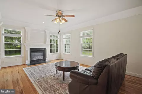 15601 Thompson Rd, Silver Spring, MD 20905 photo 29