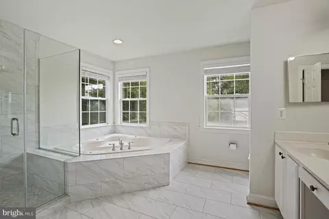15601 Thompson Rd, Silver Spring, MD 20905 photo 41
