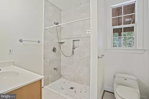 15601 Thompson Rd, Silver Spring, MD 20905 photo 15