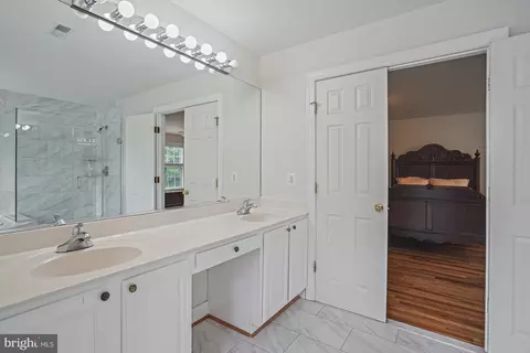15601 Thompson Rd, Silver Spring, MD 20905 photo 39