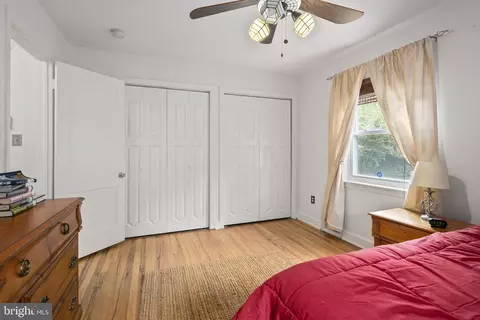 Bedroom - 1104 Dennis Ave, Silver Spring, MD 20901 photo 5 of 9