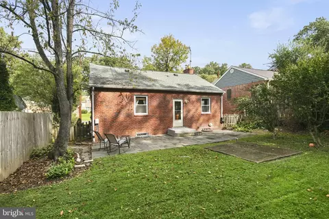 Exterior - 1104 Dennis Ave, Silver Spring, MD 20901 photo 7 of 9