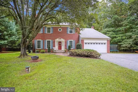 19025 Raines Dr, Rockville, MD 20855