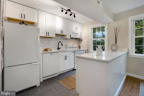 Kitchen - 2211 Washington Ave #301, Silver Spring, MD 20910 photo 1 of 4