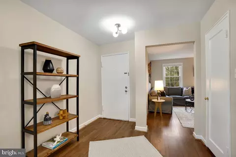 Entry Way - 2211 Washington Ave #301, Silver Spring, MD 20910 photo 1 of 1