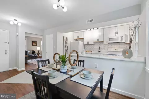 Dining - 2211 Washington Ave #301, Silver Spring, MD 20910 photo 4 of 4