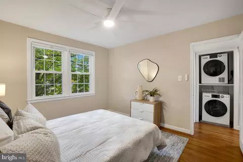 Bedroom - 2211 Washington Ave #301, Silver Spring, MD 20910 photo 6 of 8