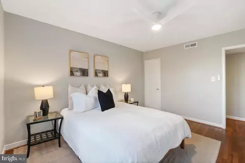 Bedroom - 2211 Washington Ave #301, Silver Spring, MD 20910 photo 3 of 8