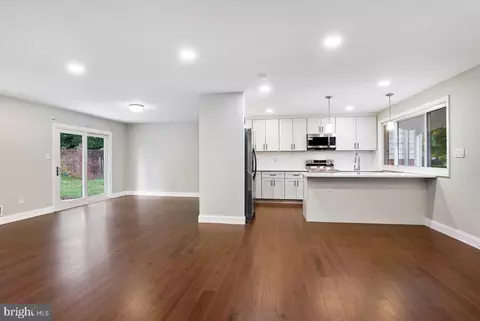 807 Lowander Ln, Silver Spring, MD 20901 photo 12