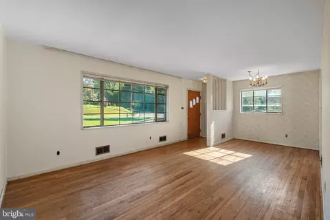 717 Anderson St, Silver Spring, MD 20904 photo 6