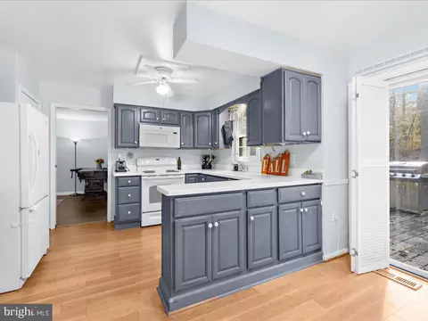 1936 Chapel Hill Rd, Silver Spring, MD 20906 photo 38