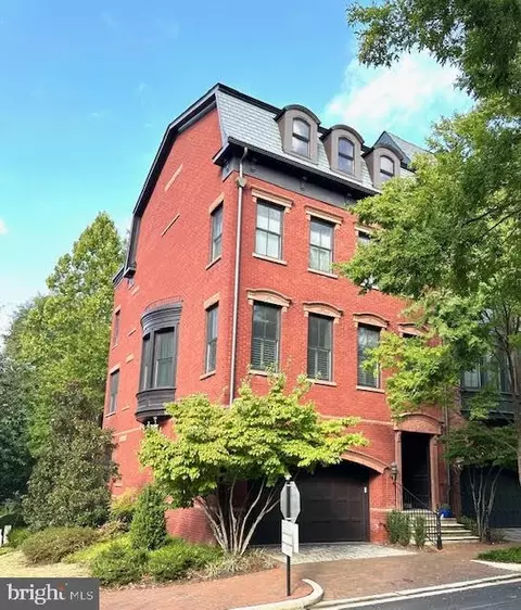 12591 Ansin Circle Dr, Potomac, MD 20854