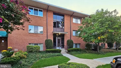 10312 Rockville Pik #302, Rockville, MD 20852
