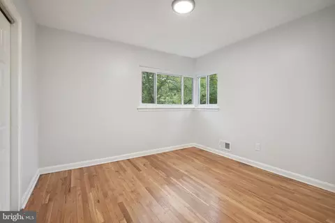 Bedroom - 1009 Roswell Dr, Silver Spring, MD 20901 photo 1 of 1
