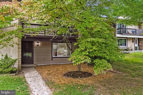 9102 Centerway Rd, Gaithersburg, MD 20879