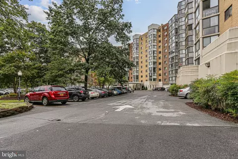 15101 Interlachen Dr #1-504, Silver Spring, MD 20906