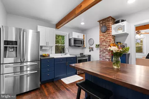 15115 Barnesville Rd, Boyds, MD 20841 photo 2