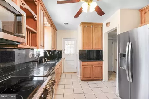 9509 Wire Ave, Silver Spring, MD 20901 photo 10
